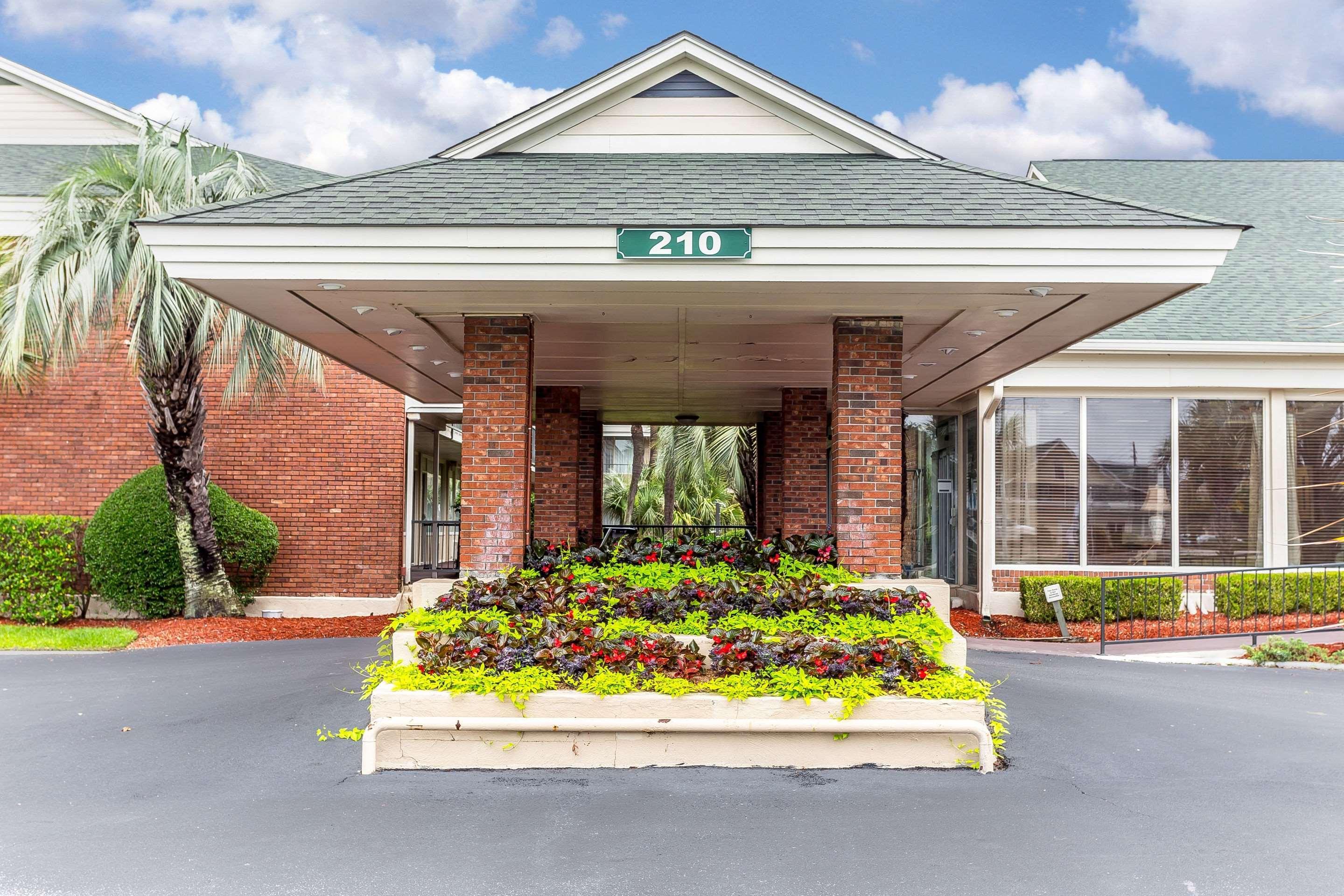 Quality Inn & Suites Джорджтаун Экстерьер фото