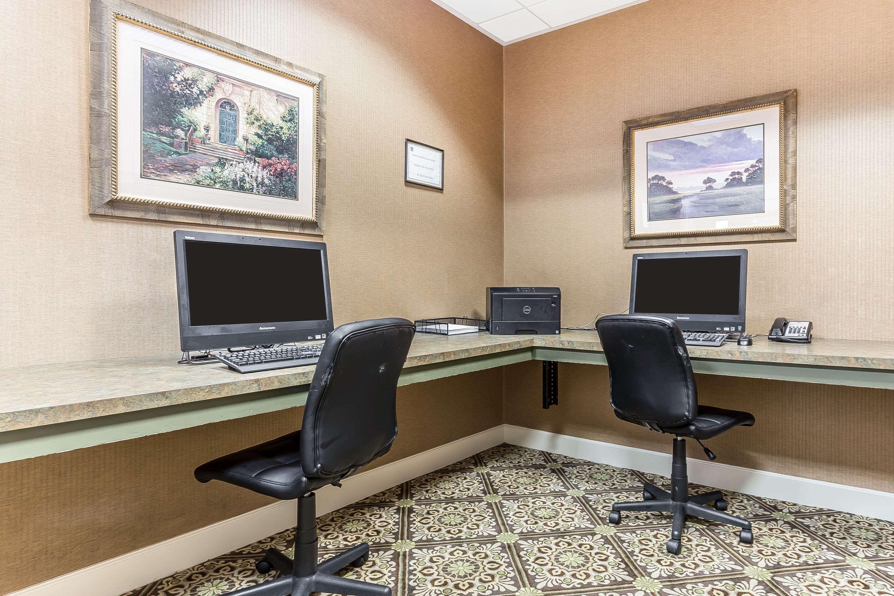 Quality Inn & Suites Джорджтаун Экстерьер фото
