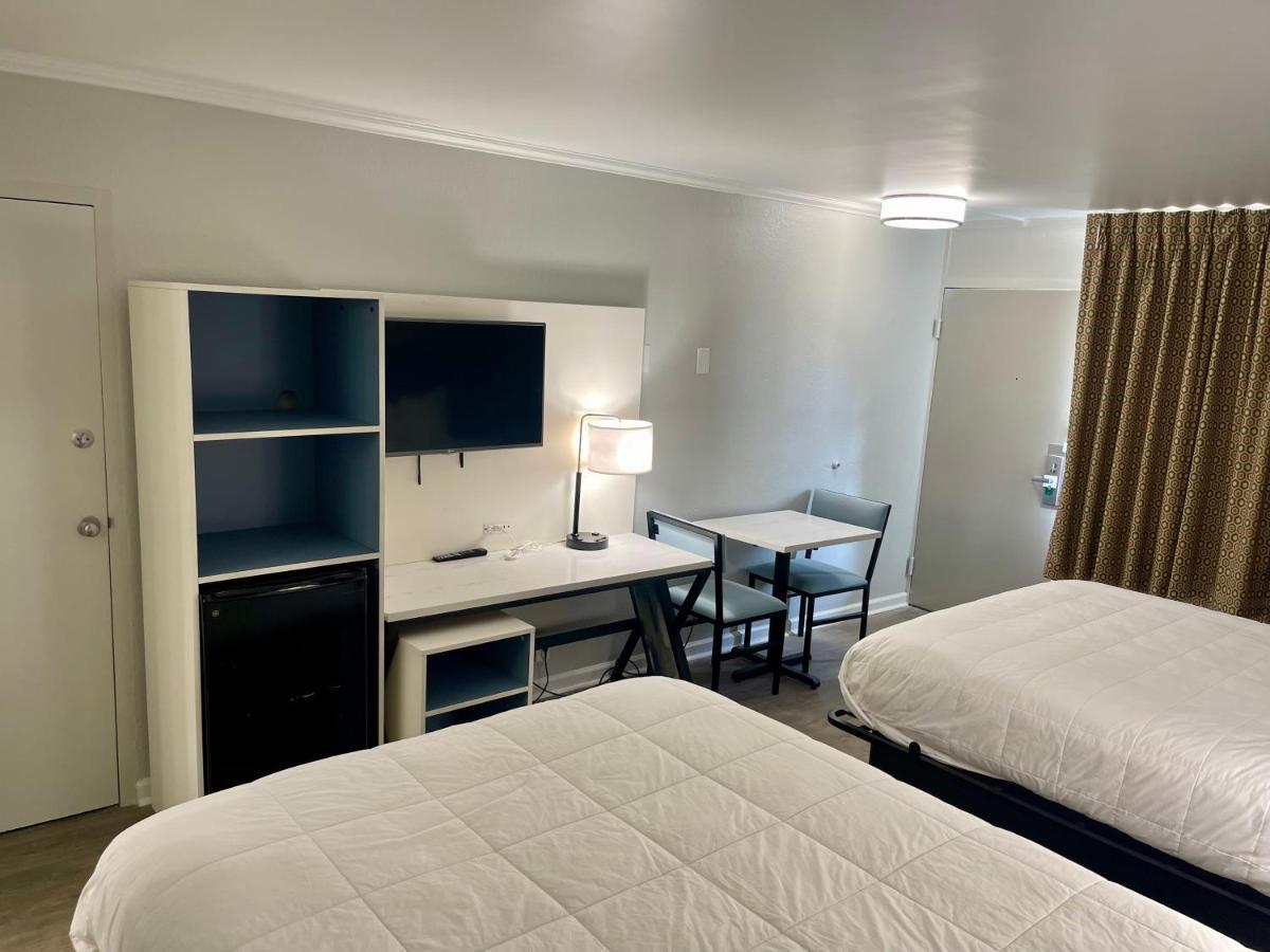 Quality Inn & Suites Джорджтаун Экстерьер фото