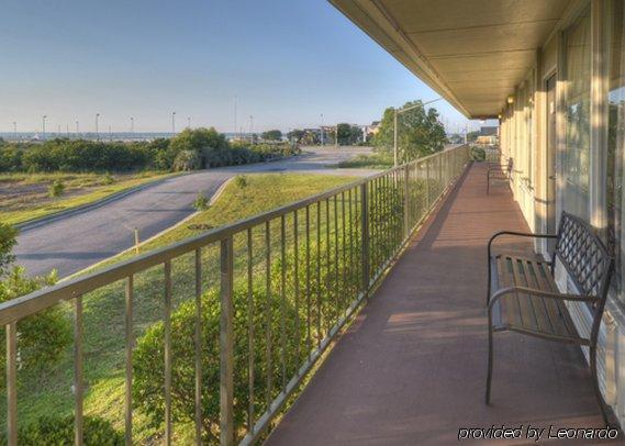 Quality Inn & Suites Джорджтаун Интерьер фото