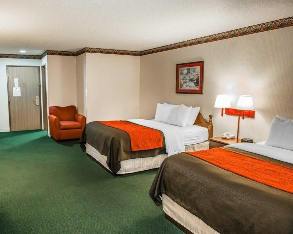 Quality Inn & Suites Джорджтаун Экстерьер фото